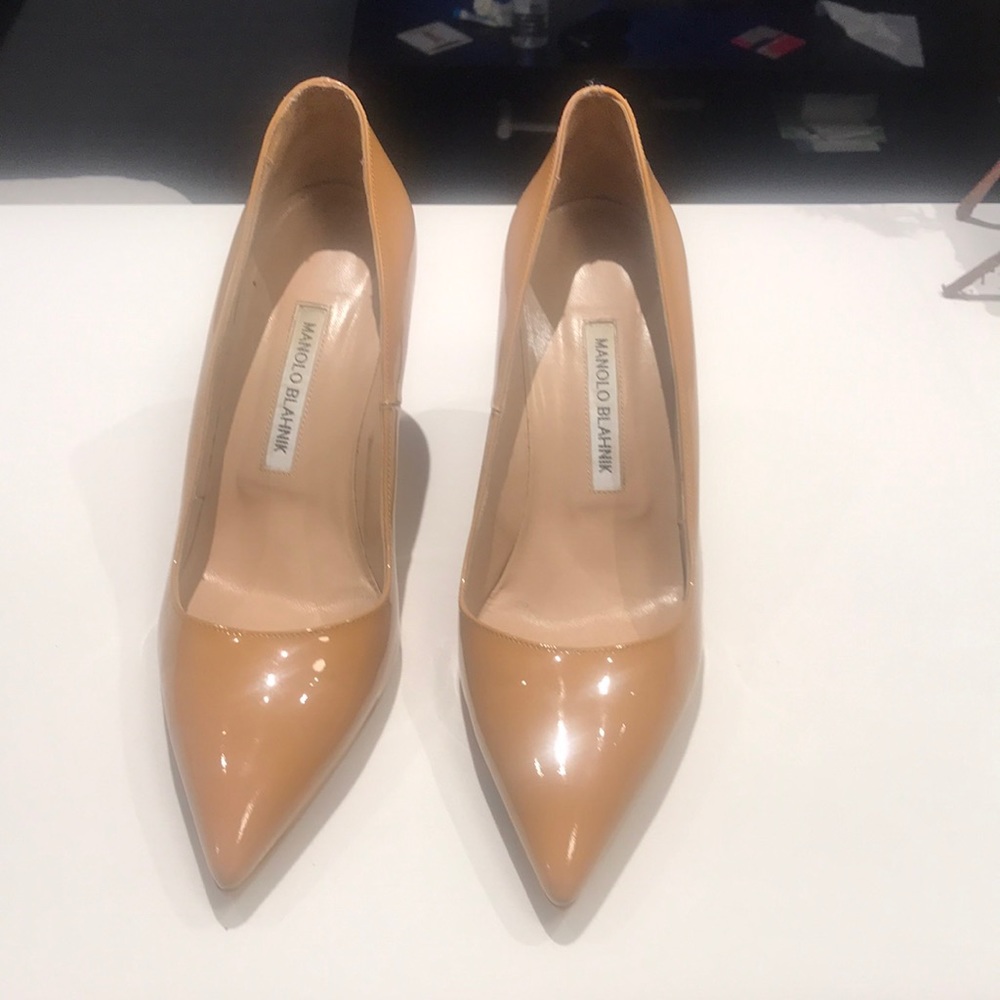 Classic BB nude patent pump